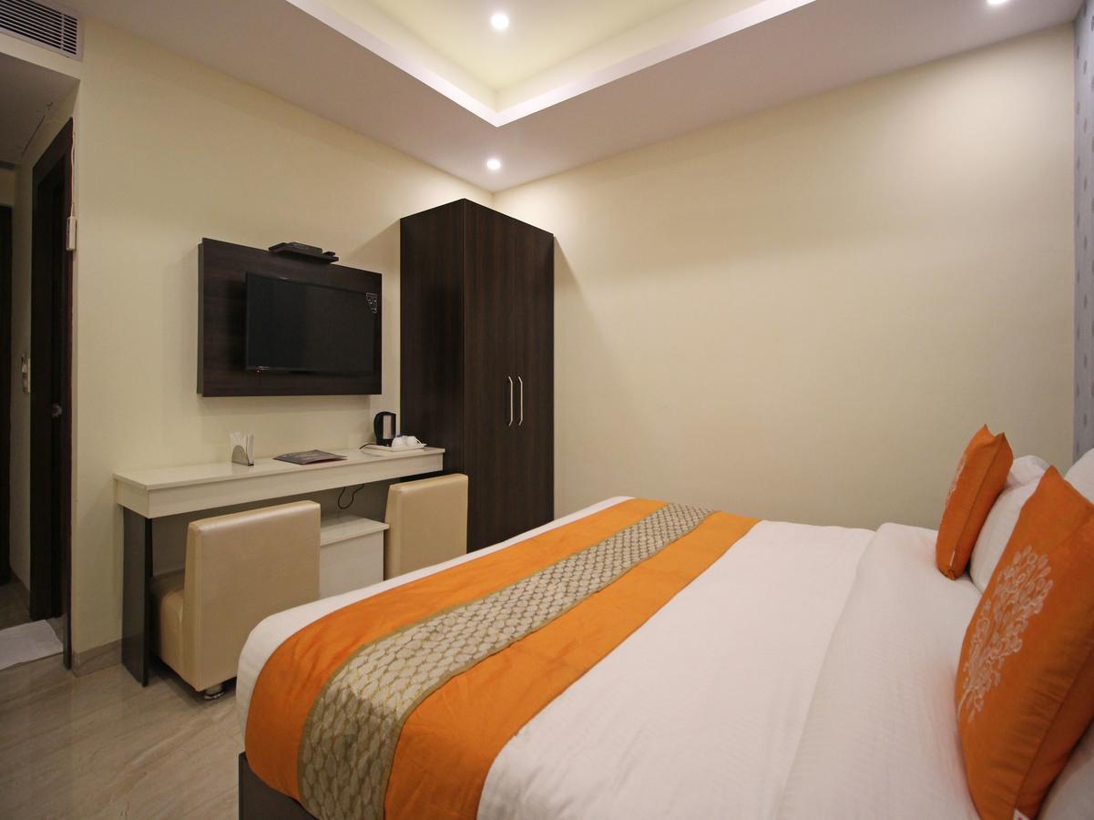 Oyo 8132 Hotel Kukreja Dehradun Luaran gambar