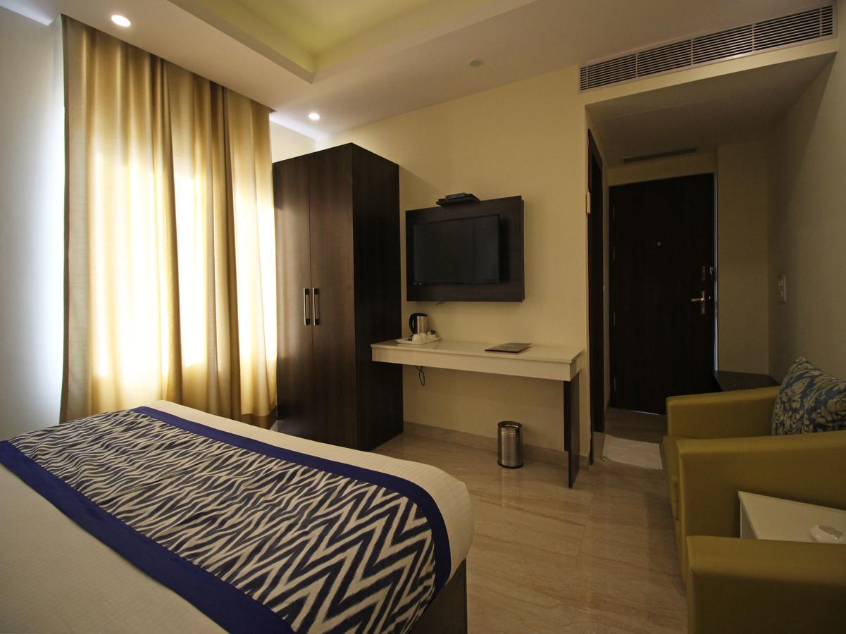 Oyo 8132 Hotel Kukreja Dehradun Luaran gambar