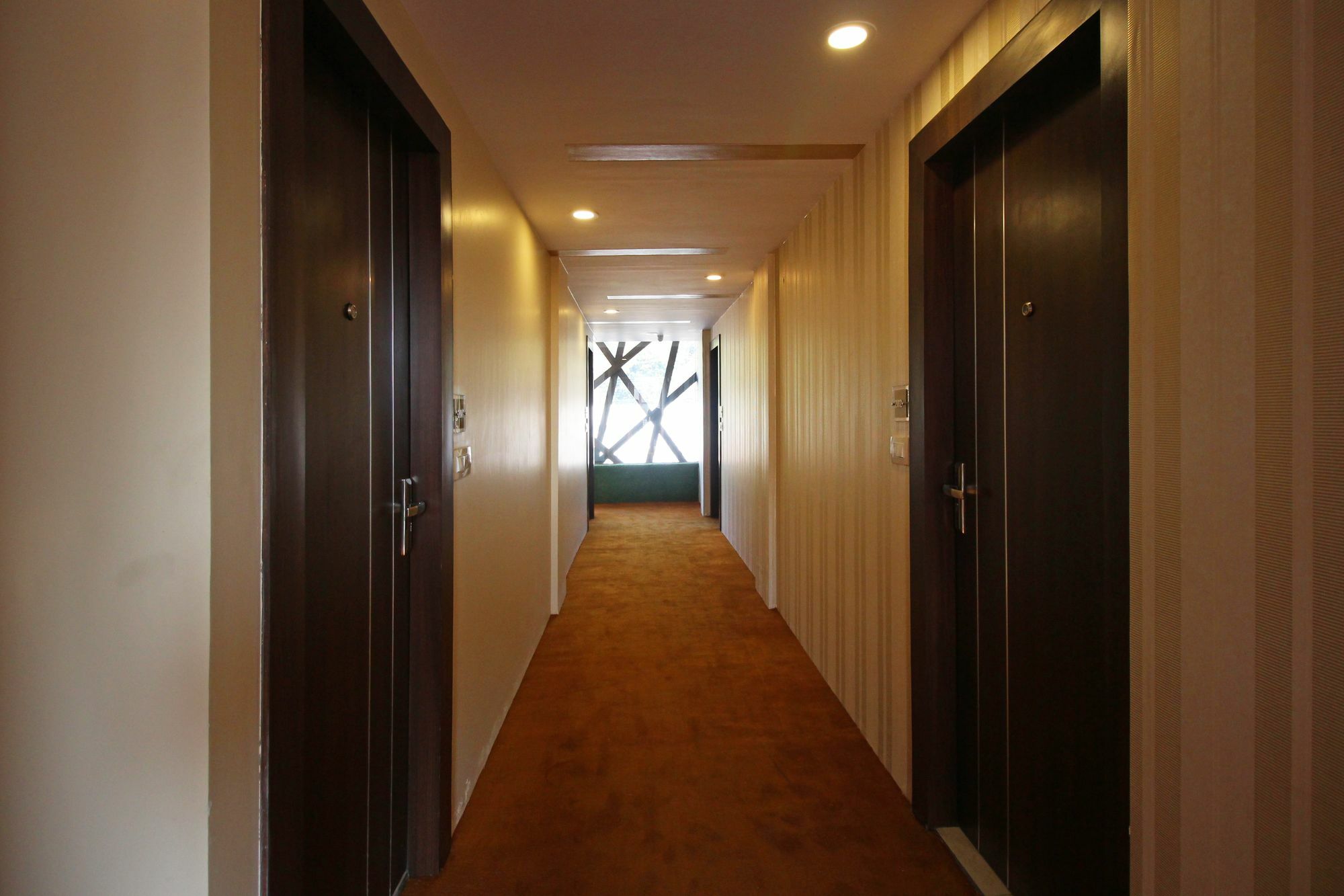 Oyo 8132 Hotel Kukreja Dehradun Luaran gambar